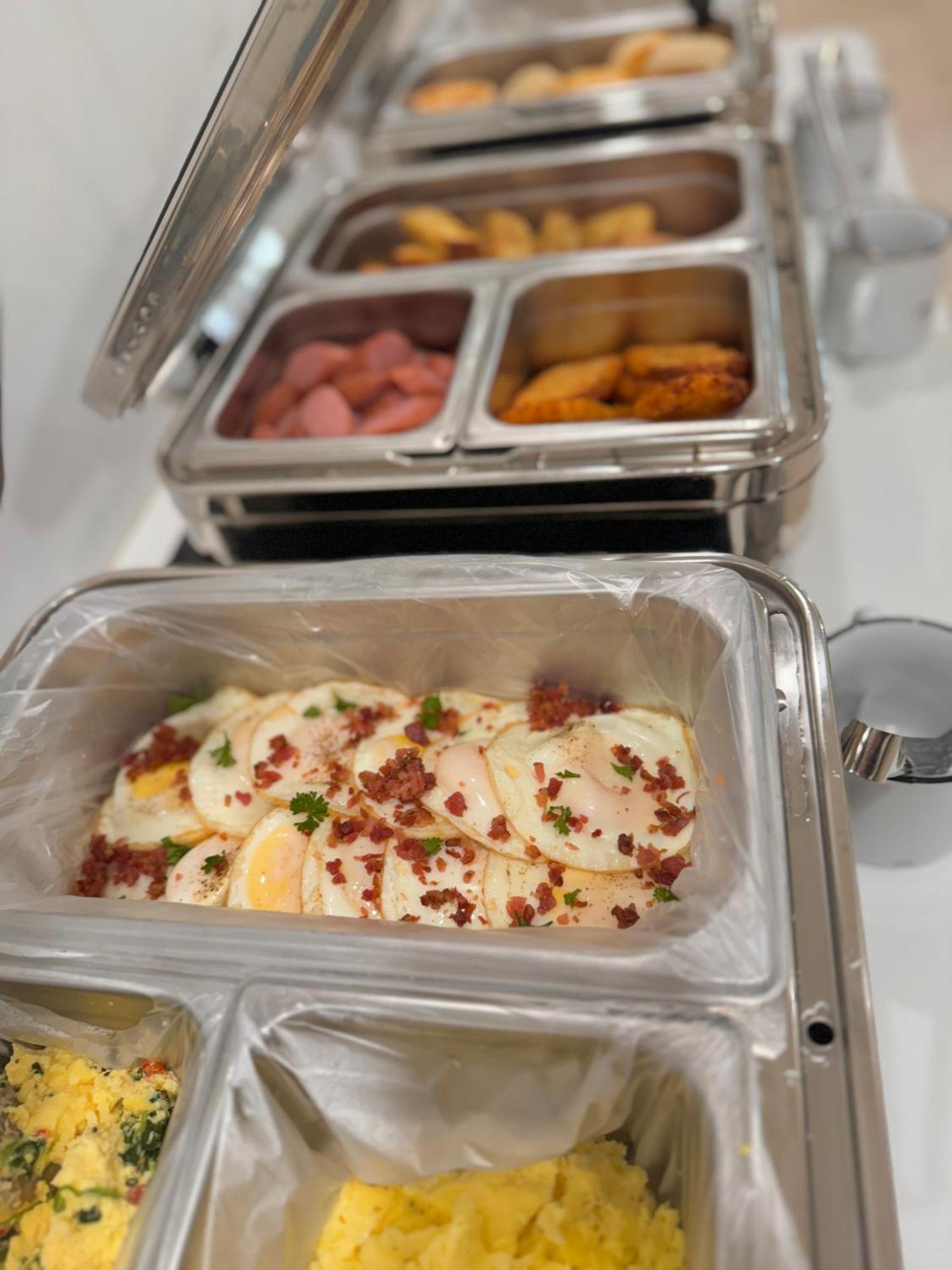 Pinemark Inn Suites Events Saint Clair Екстериор снимка