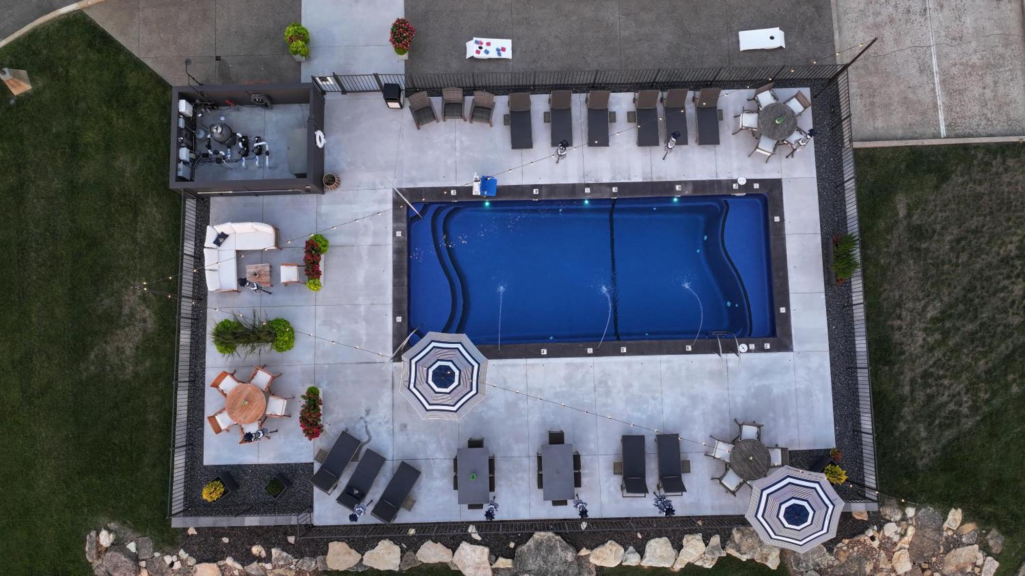 Pinemark Inn Suites Events Saint Clair Екстериор снимка